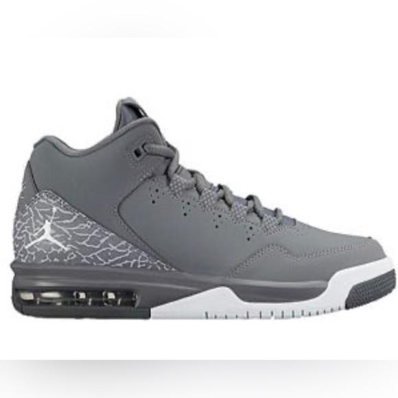 Jordan sneakers - Picture 2 of 4